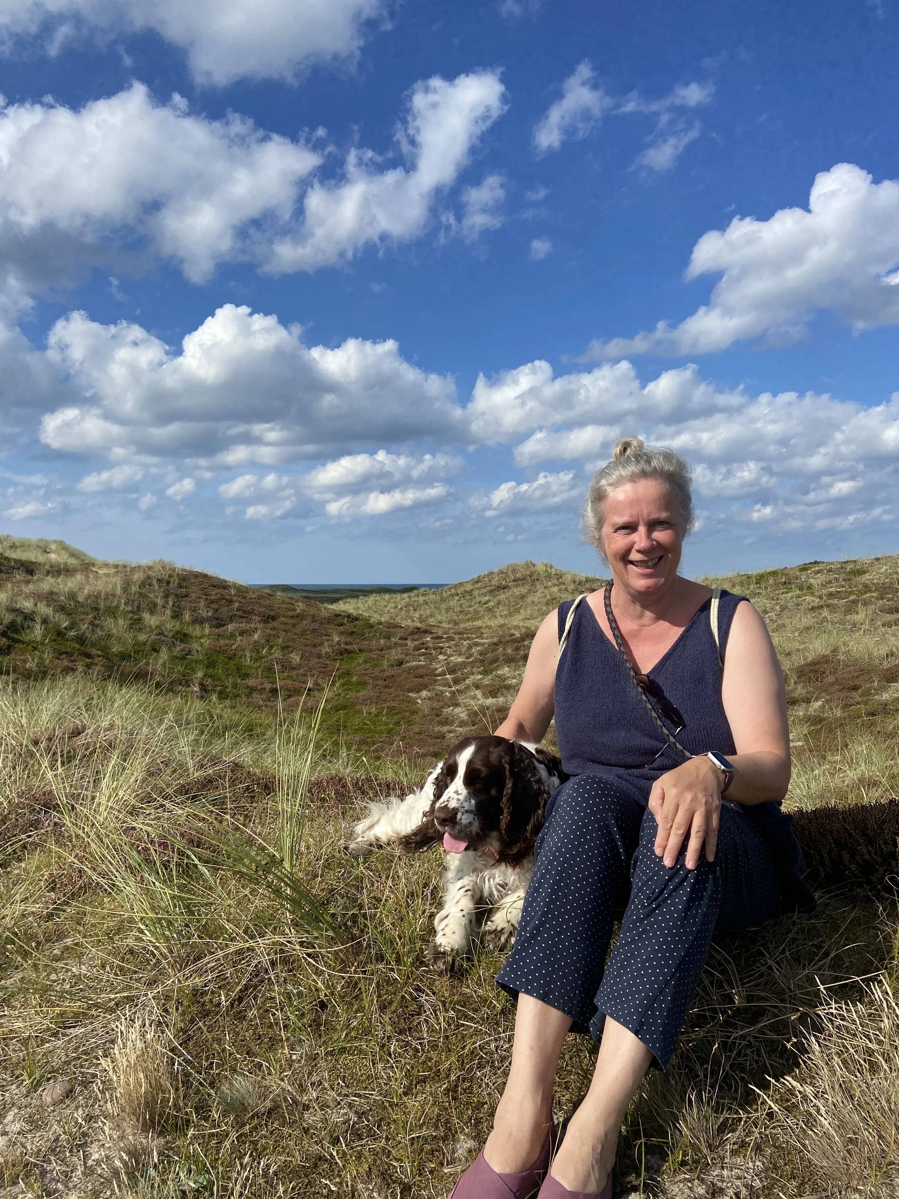 Frauke Poensgen mit ihrem Hund